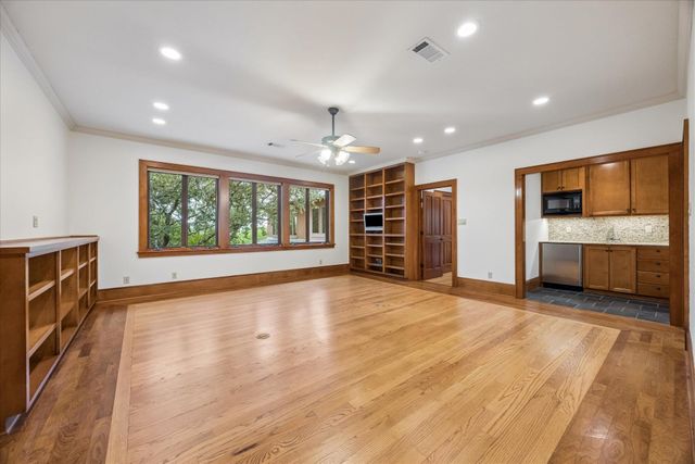 2501 Stratford DR, Austin, TX 78746