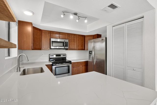 3635 N 37TH Street 12, Phoenix, AZ 85018
