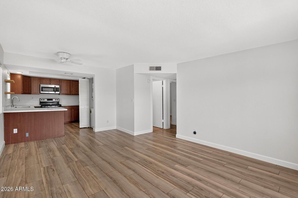 3635 N 37TH Street 12, Phoenix, AZ 85018 — photo 5