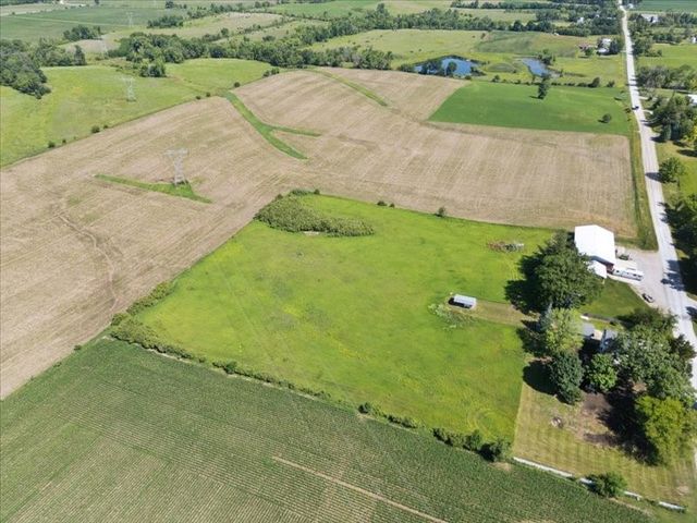 1663 Derby Avenue NW, Swisher, IA 52338