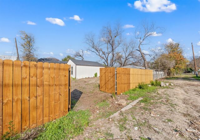 1714 Reuter Avenue, Waco, TX 76708