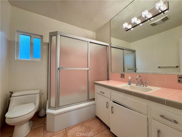 122 N Croft 4, Los Angeles, CA 90048