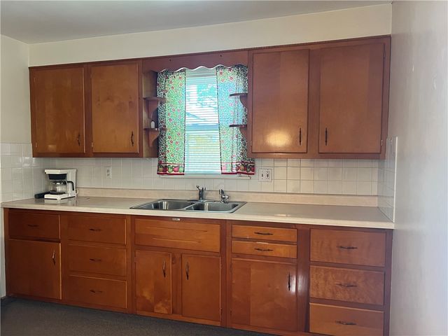 2971 Melvin Dr, Neshannock Twp, PA 16105