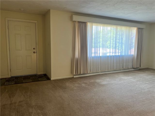 2971 Melvin Dr, Neshannock Twp, PA 16105