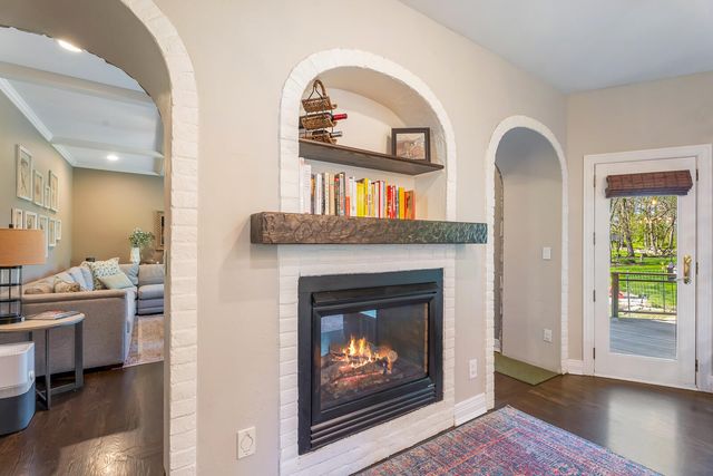 552 Shatz Drive N, Valparaiso, IN 46385