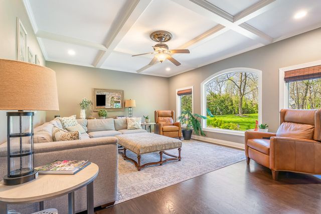 552 Shatz Drive N, Valparaiso, IN 46385
