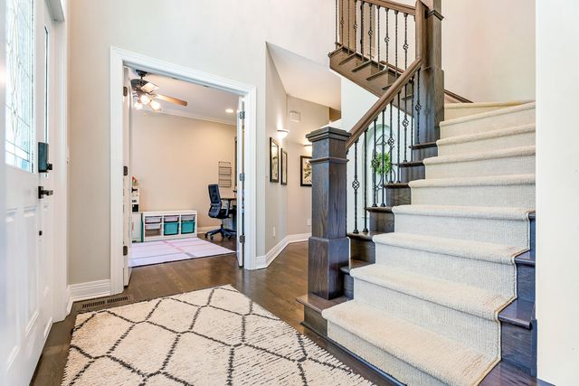 552 Shatz Drive N, Valparaiso, IN 46385