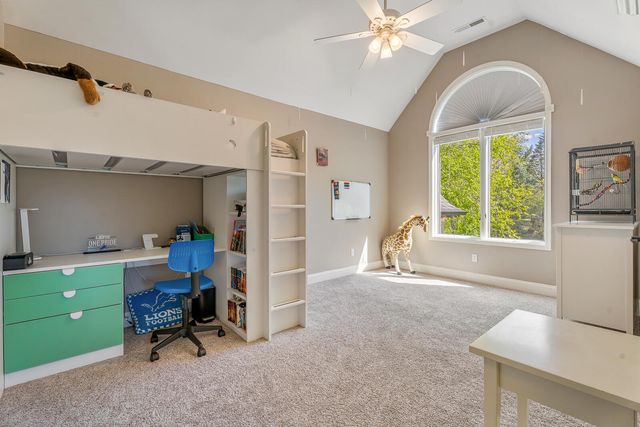 552 Shatz Drive N, Valparaiso, IN 46385