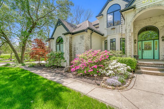 552 Shatz Drive N, Valparaiso, IN 46385