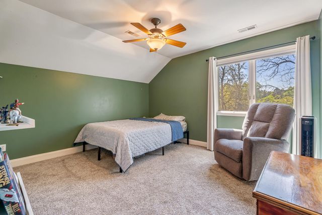 552 Shatz Drive N, Valparaiso, IN 46385