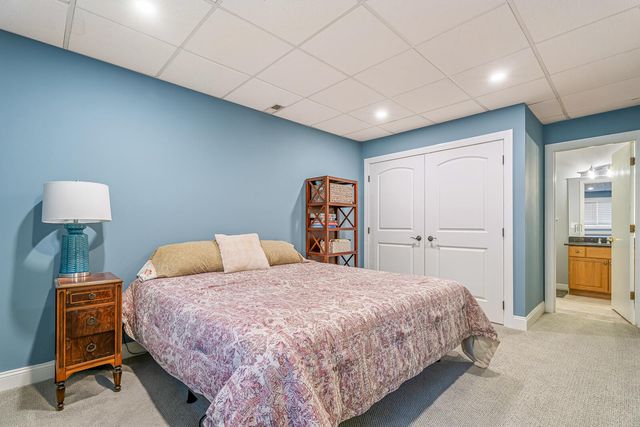 552 Shatz Drive N, Valparaiso, IN 46385