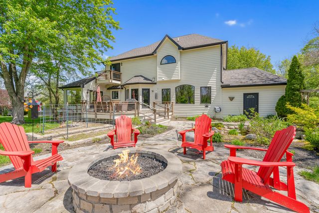 552 Shatz Drive N, Valparaiso, IN 46385