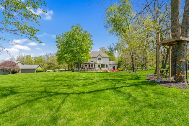 552 Shatz Drive N, Valparaiso, IN 46385