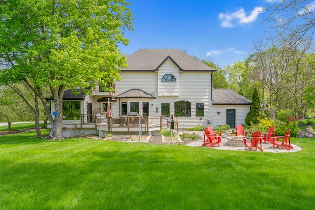 552 Shatz Drive N, Valparaiso, IN 46385