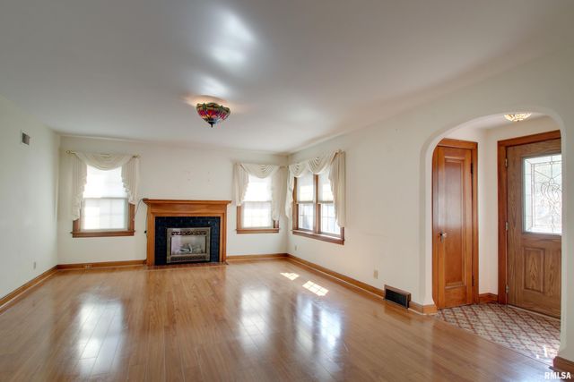 2305 SPRING Street, Quincy, IL 62301