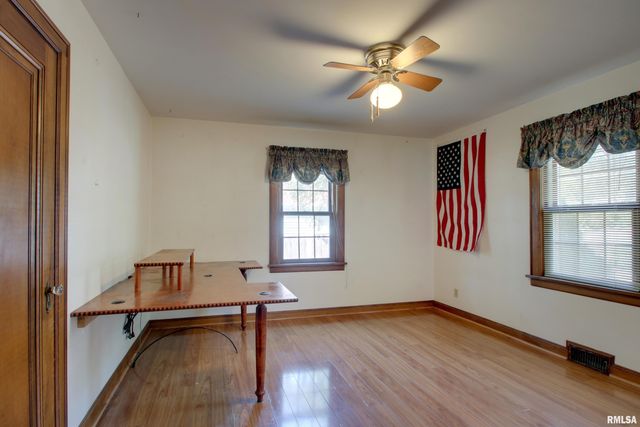 2305 SPRING Street, Quincy, IL 62301