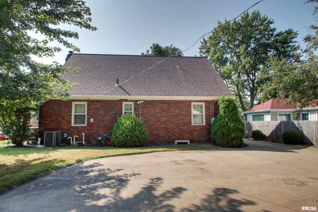 2305 SPRING Street, Quincy, IL 62301