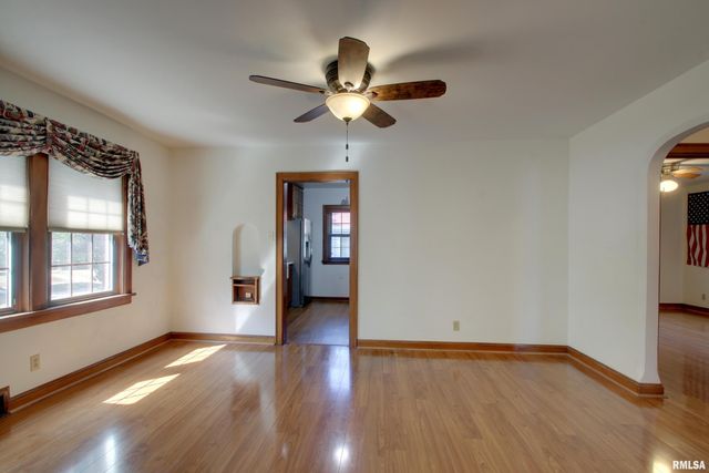 2305 SPRING Street, Quincy, IL 62301