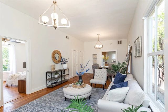 506 E 7th, Corona, CA 92879