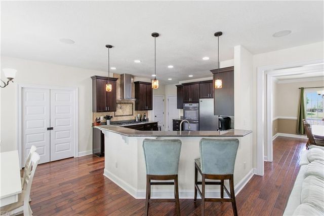 1716 Mount Airy CT, Virginia Beach, VA 23456