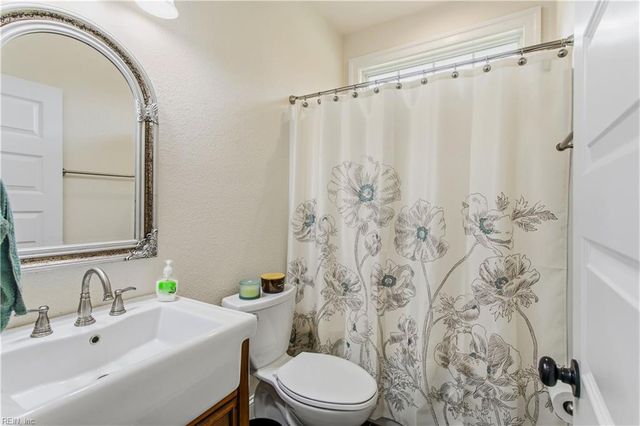 1716 Mount Airy CT, Virginia Beach, VA 23456