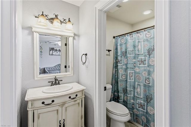 1716 Mount Airy CT, Virginia Beach, VA 23456