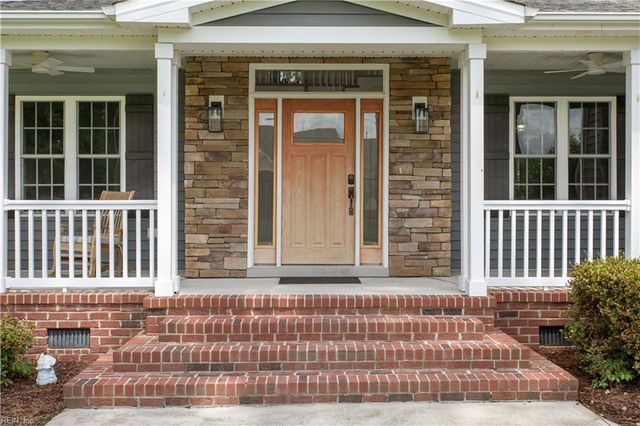 1716 Mount Airy CT, Virginia Beach, VA 23456