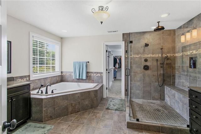1716 Mount Airy CT, Virginia Beach, VA 23456