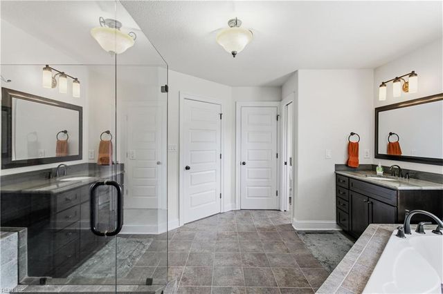 1716 Mount Airy CT, Virginia Beach, VA 23456