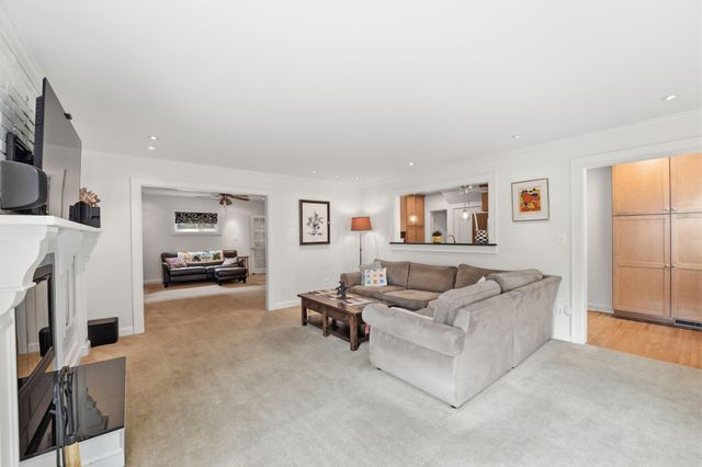 82 S Remington Road, Bexley, OH 43209