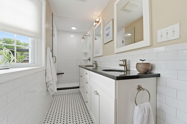 82 S Remington Road, Bexley, OH 43209