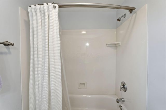 82 S Remington Road, Bexley, OH 43209