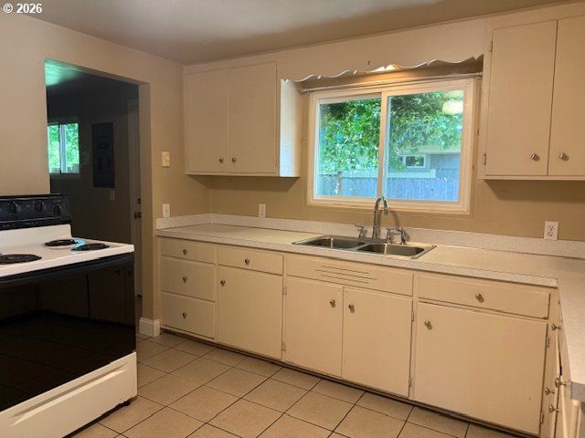 3005 MILL St, Eugene, OR 97405