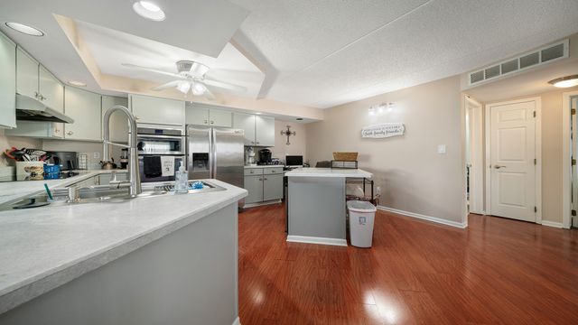1133 N 7th Street 704, Rochelle, IL 61068