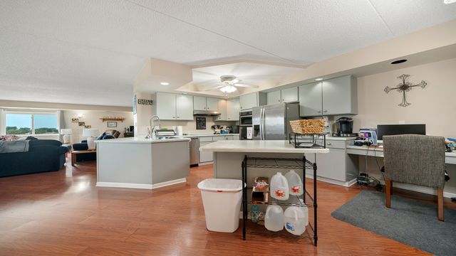 1133 N 7th Street 704, Rochelle, IL 61068