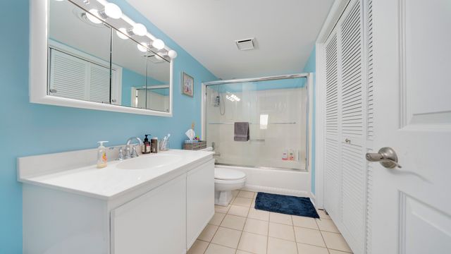 1133 N 7th Street 704, Rochelle, IL 61068