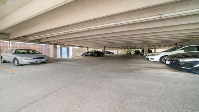 1133 N 7th Street 704, Rochelle, IL 61068
