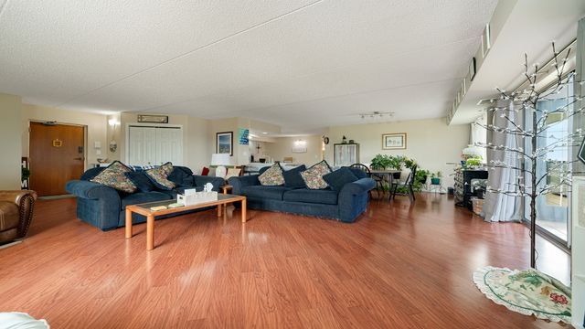1133 N 7th Street 704, Rochelle, IL 61068