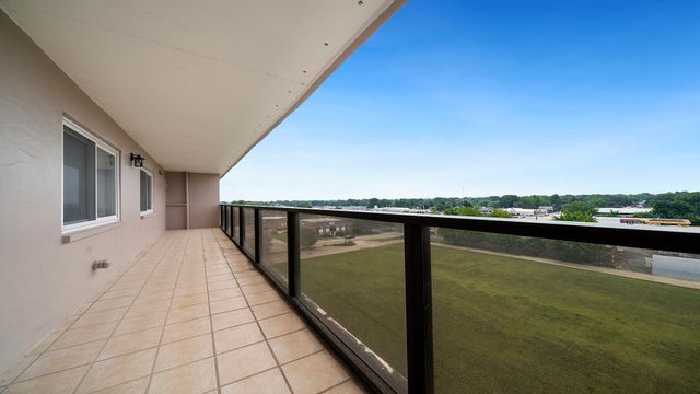 1133 N 7th Street 704, Rochelle, IL 61068