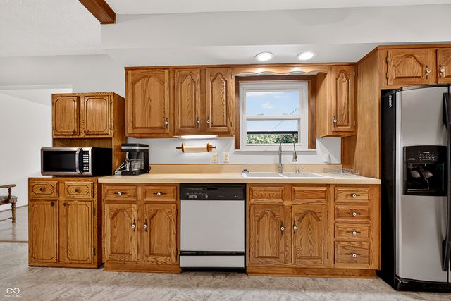 10420 Bradford Road, Avon, IN 46123