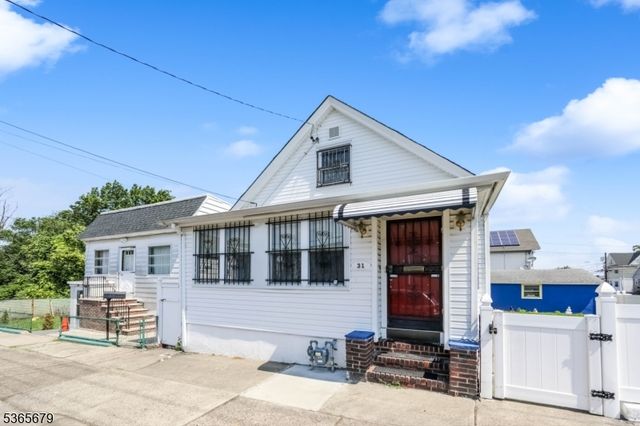 31 7th ave, Paterson City, NJ 07524