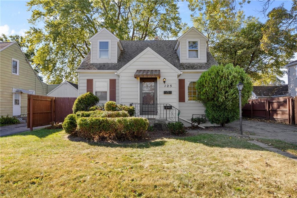 125 English Road, Greece, NY 14616