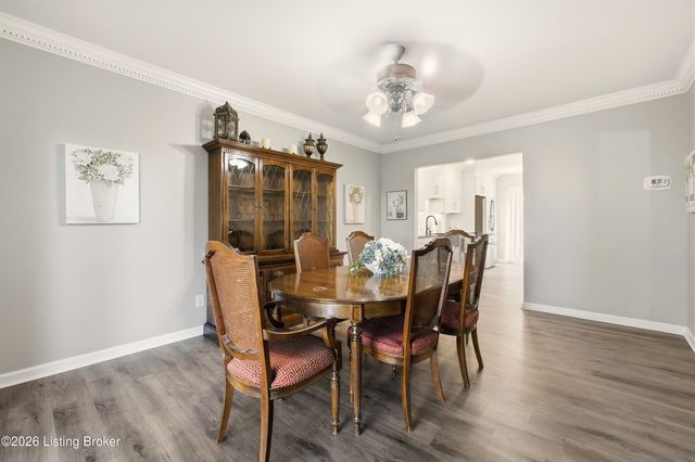 6718 Deep Creek Dr, Prospect, KY 40059