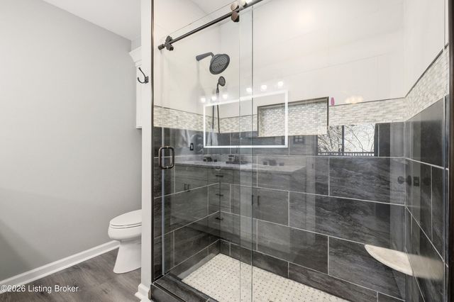 6718 Deep Creek Dr, Prospect, KY 40059