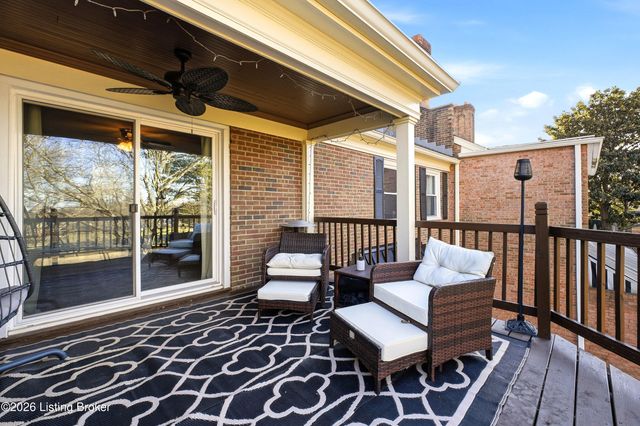 6718 Deep Creek Dr, Prospect, KY 40059