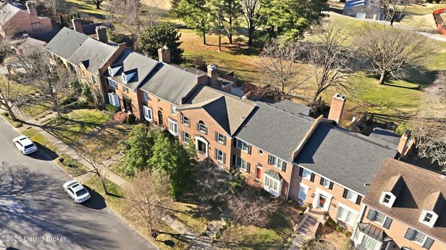 6718 Deep Creek Dr, Prospect, KY 40059