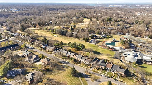 6718 Deep Creek Dr, Prospect, KY 40059