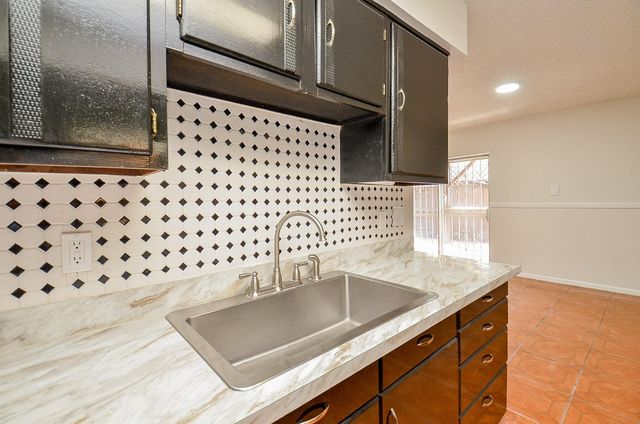 12773 Leader Street, Houston, TX 77072