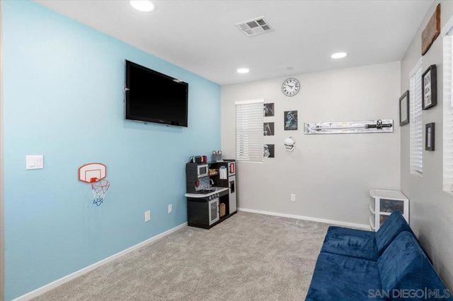 13642 Gray Hawk Way, Valley Center, CA 92082