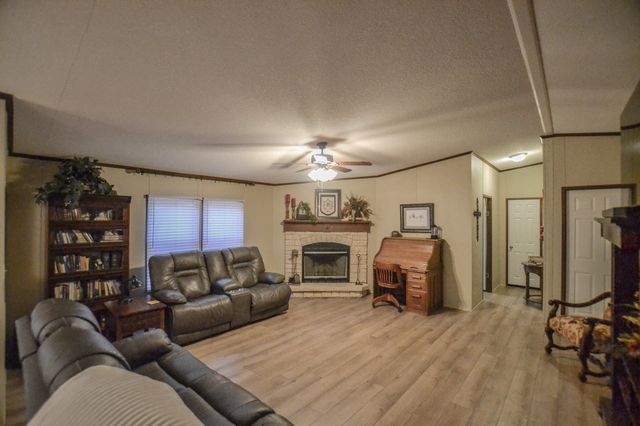7821 Cr-3409, Chandler, TX 75758
